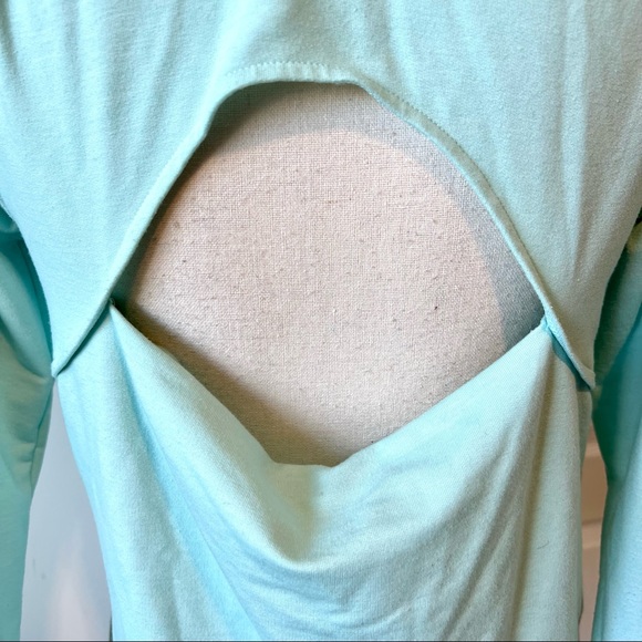 UNDER ARMOUR Mint Green Open Back Featherweight Hoodie Fleece—SZ. Small - Picture 6 of 15